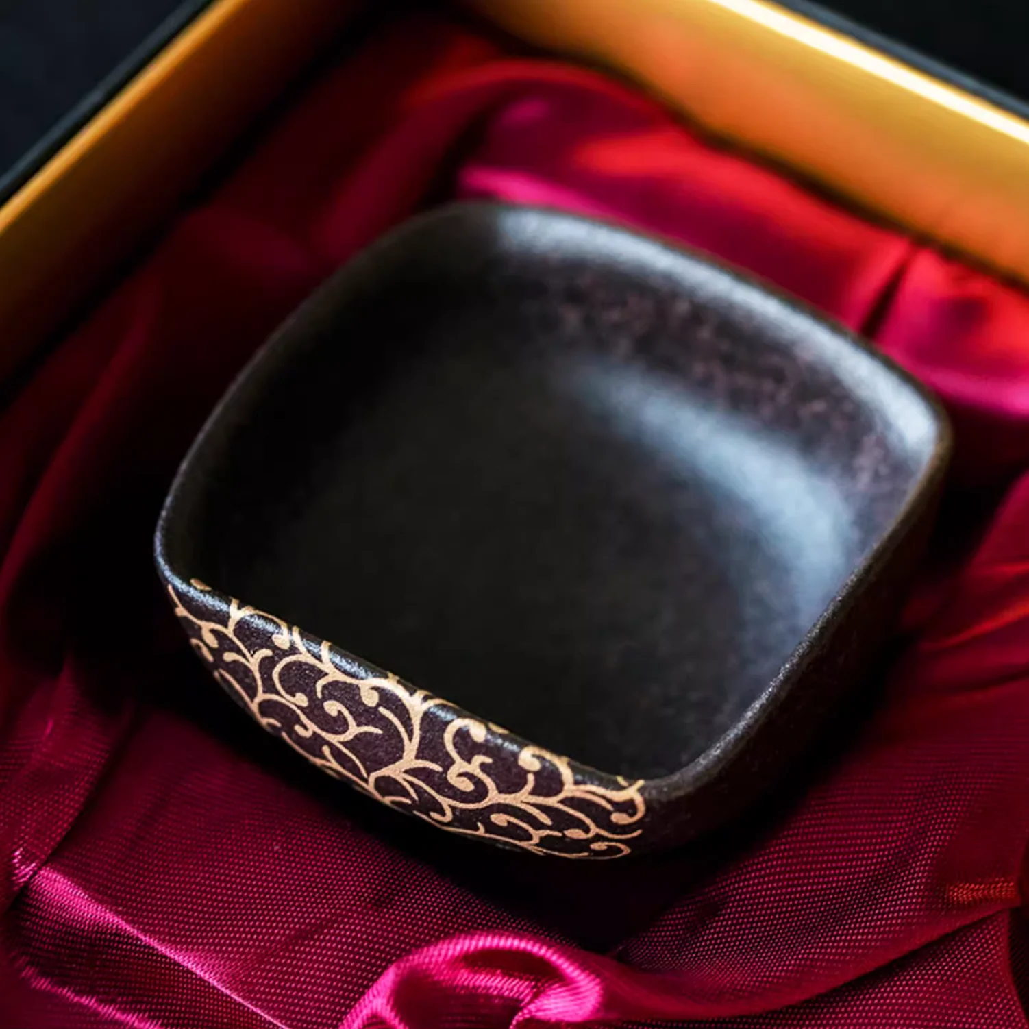 Arita Ware Gold and Silver Decorative Dessert Plate Gift Set - Image 12