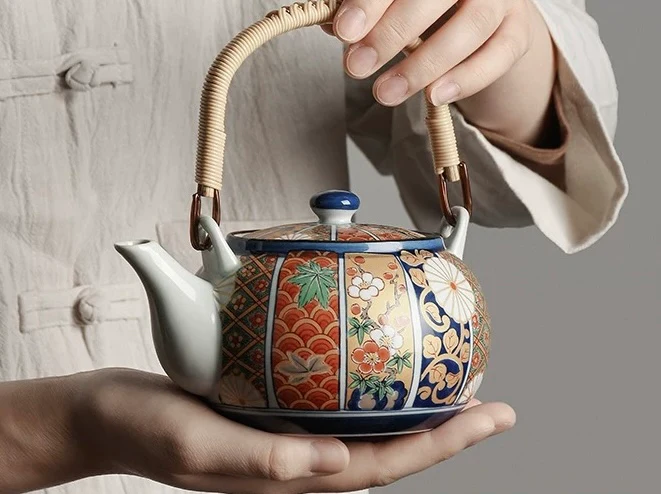 Arita-Yaki Imari Series Handcrafted Japanese Ceramic Tea Cup Gift Set - Image 3
