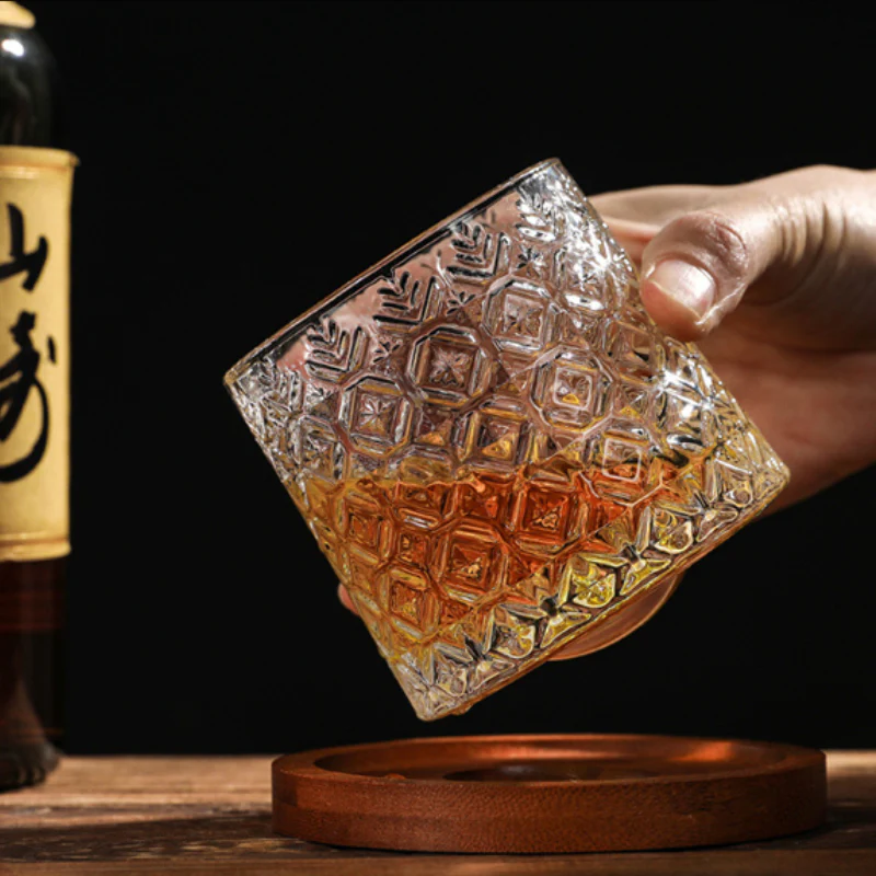 Edo Glass Handcrafted Self-Rotating Whisky Glass - Image 5