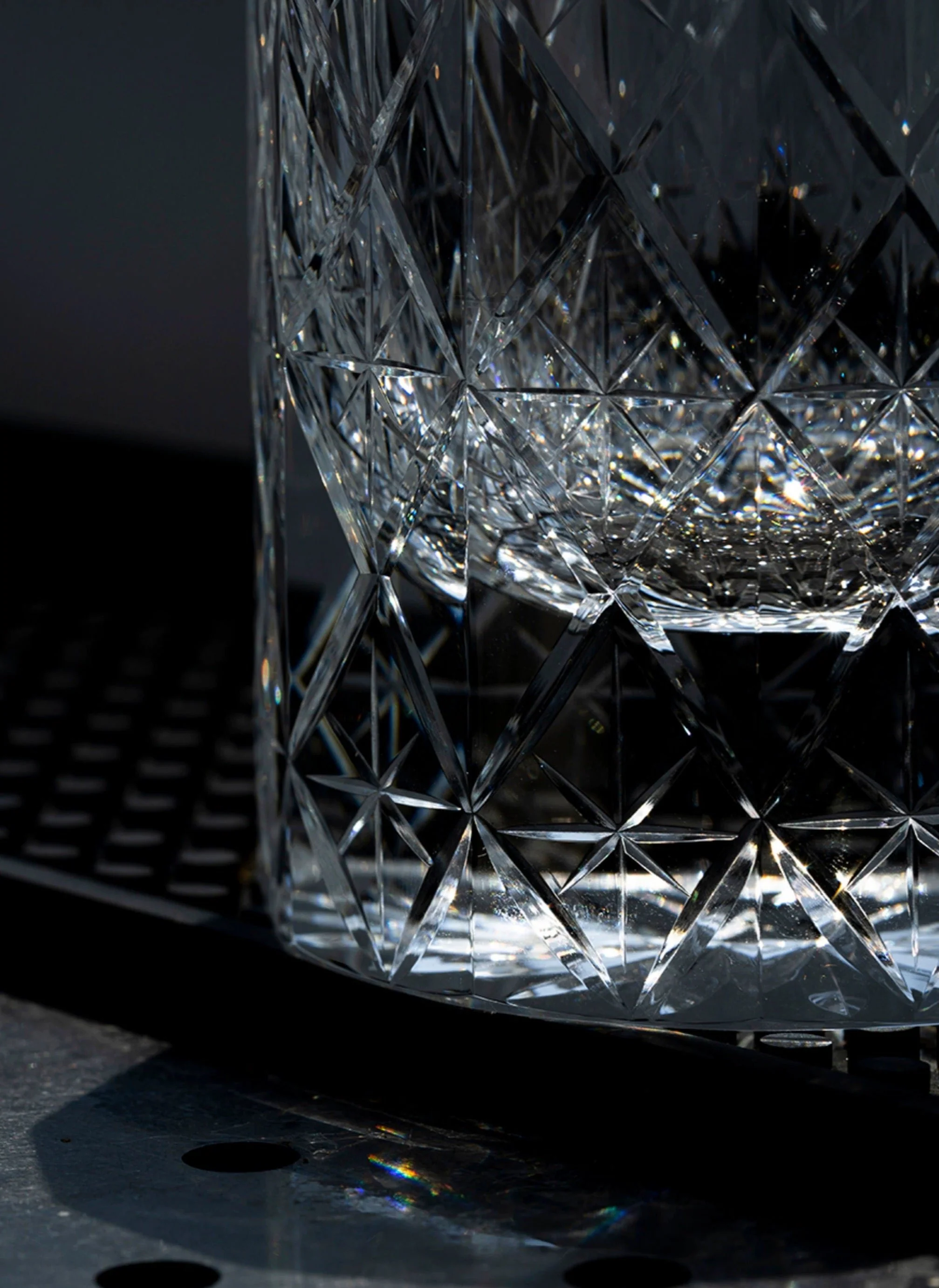 Edo Kiriko Hand-Carved K9 Crystal Star Whiskey Glass - Image 4