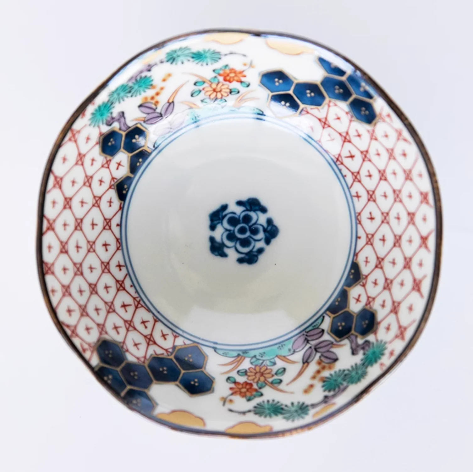 Hasami Ware Ten-Thousand-Mile Dyed Vintage Floral Ceramic Plate Gift Set - Image 3