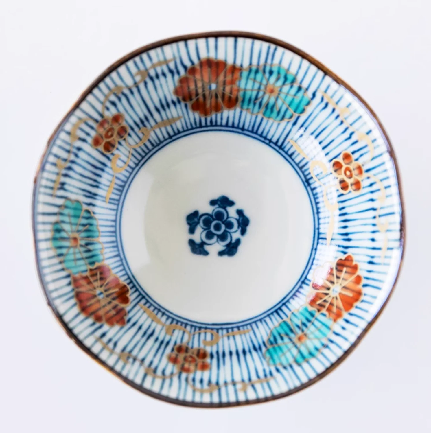Hasami Ware Ten-Thousand-Mile Dyed Vintage Floral Ceramic Plate Gift Set - Image 5