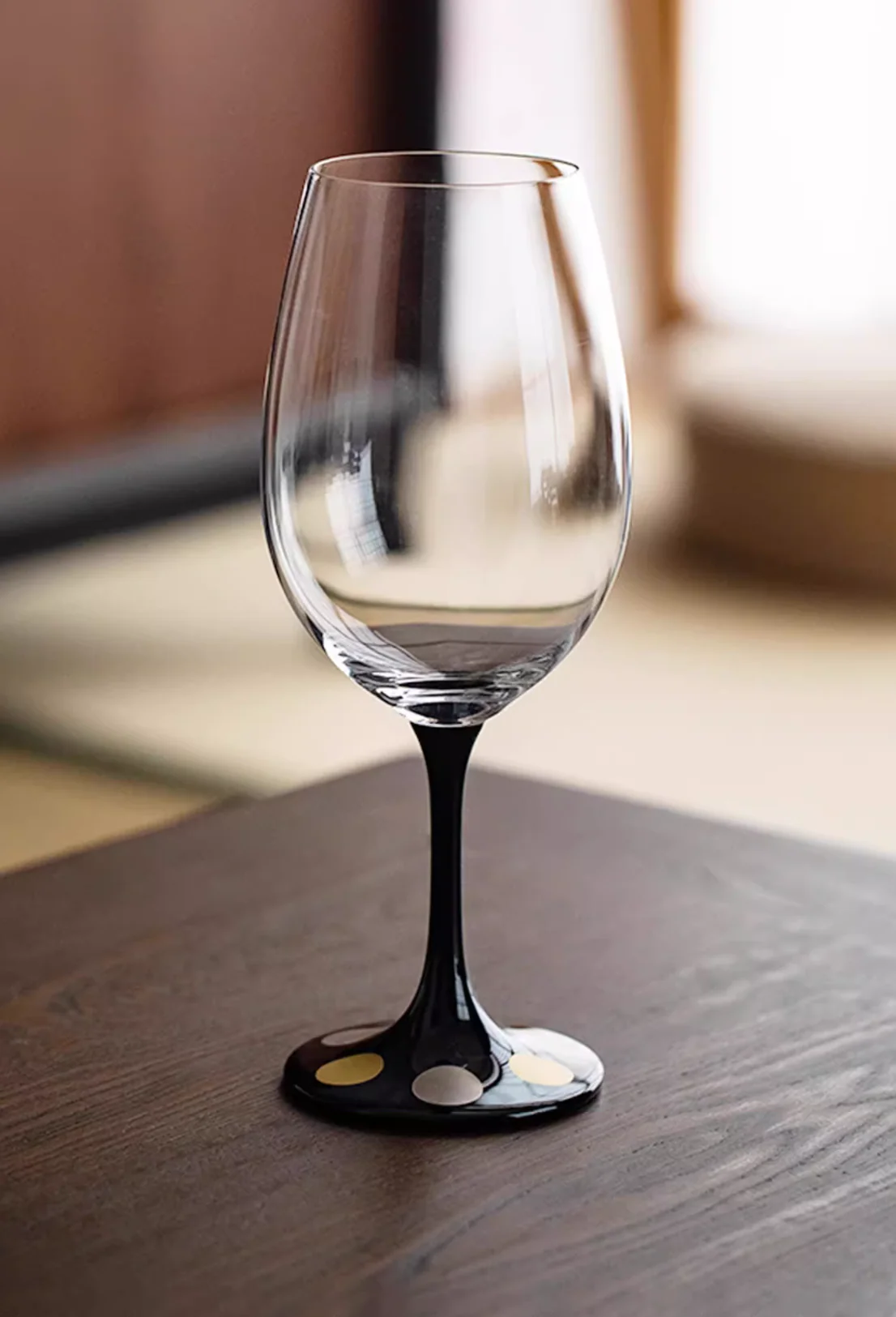 Kasane Handcrafted Lacquer Crystal Wine Glass - Image 6