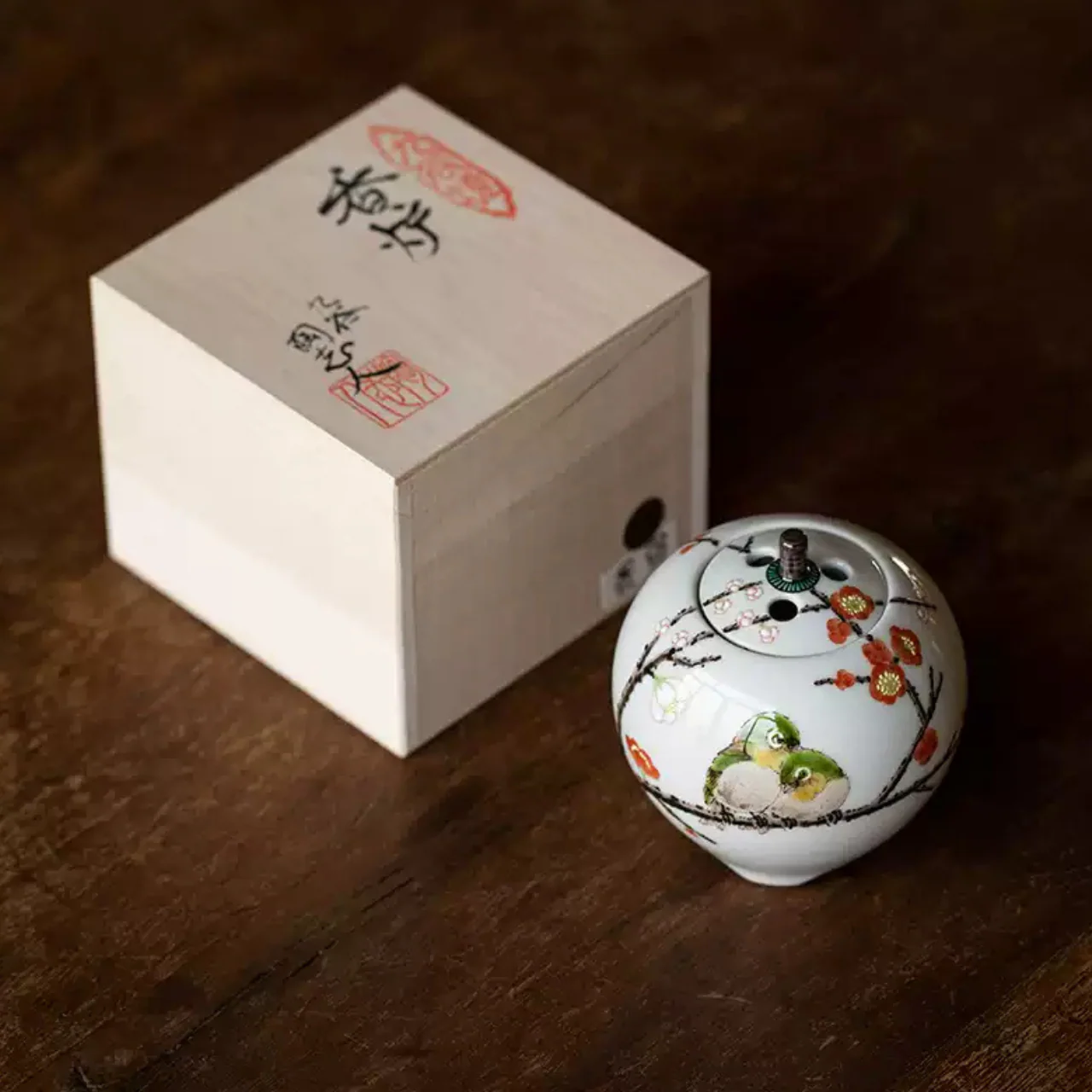 Kutani Ware Red Plum & Twin Sparrows Incense Burner – Hand-Painted by Nakamura Toshihito - Image 6