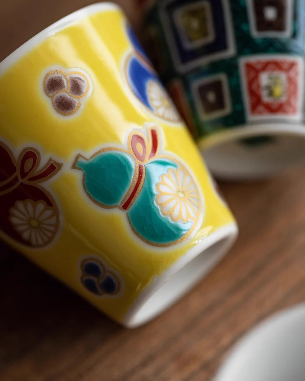 Kutani Ware Traditional Hand-Painted Gongfu Tea Set β Gift Box Edition - Image 4