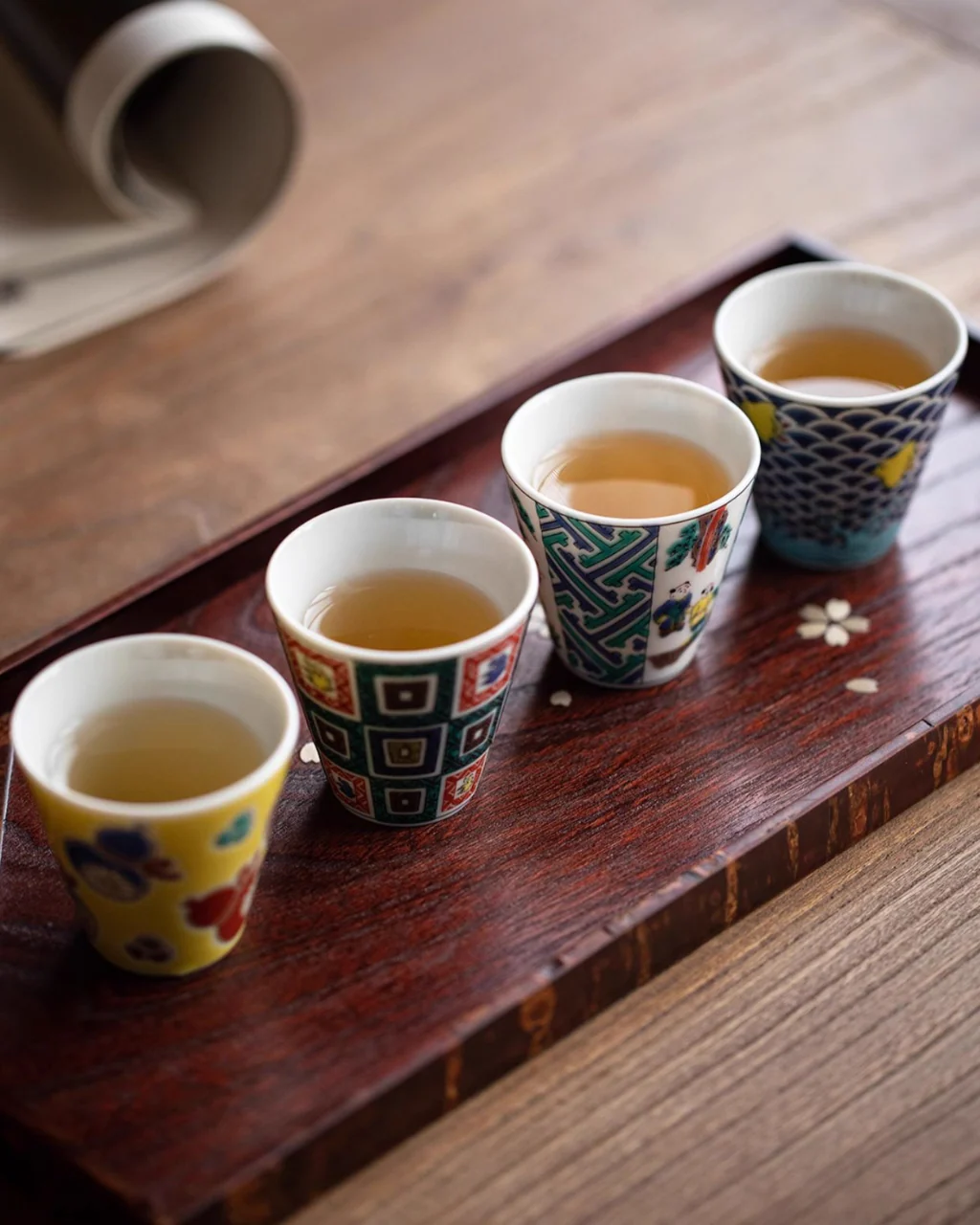 Kutani Ware Traditional Hand-Painted Gongfu Tea Set β Gift Box Edition - Image 5