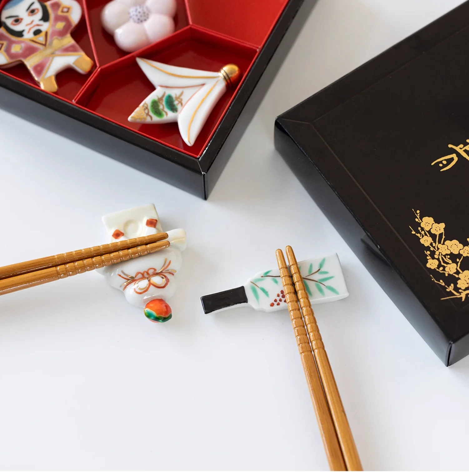 Kyoto Kiyomizu Ware Hand-Painted Vintage Chopstick Rest Gift Set - Image 2