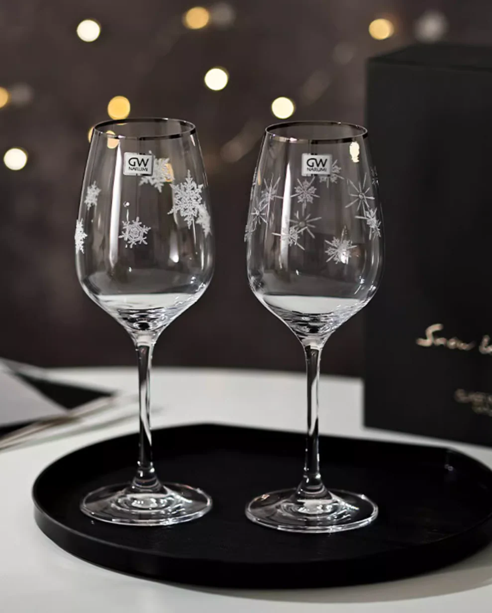 Narumi Snowflake Star Crystal Wine Glass Gift Set - Image 10