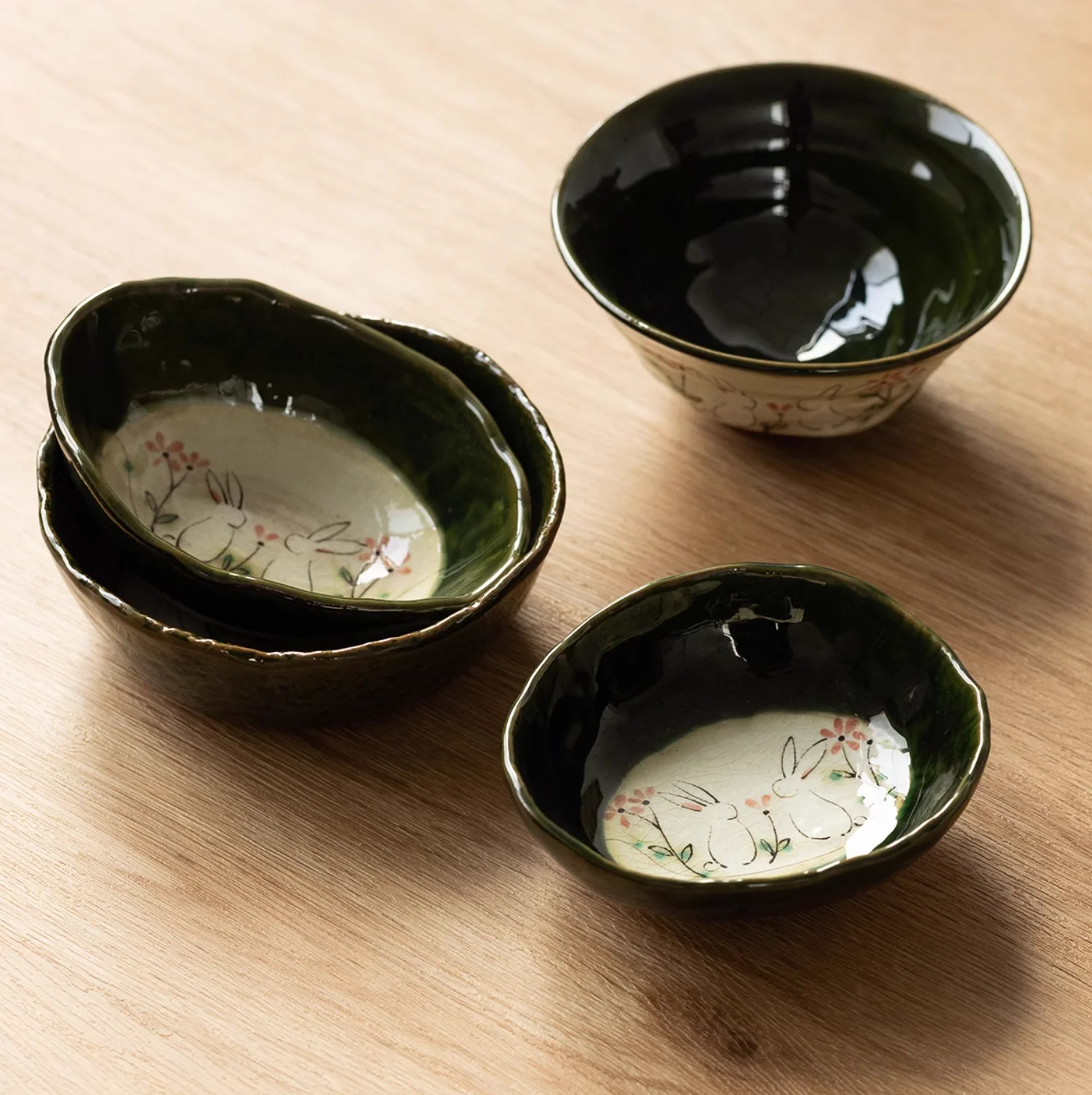 Seto Ware Hand-Painted Cute Rabbit Snack Bowl - Image 3
