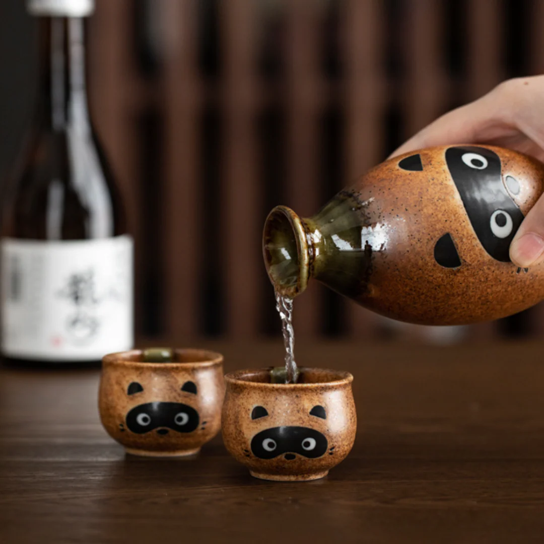 Shigaraki Ware Tanuki Sake Set - Image 10
