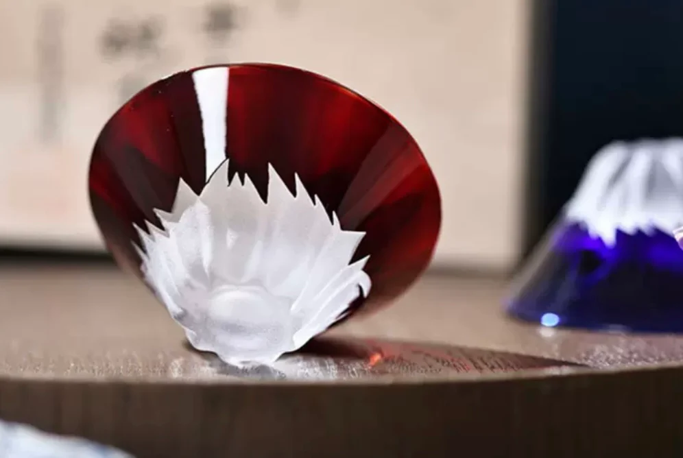 Tajima Mount Fuji Sake Cup Set - Image 4