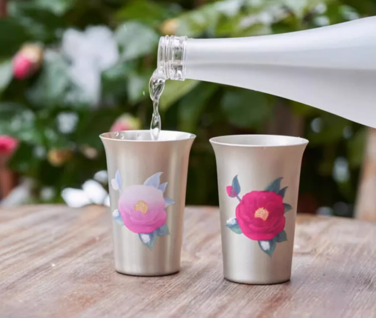 Three Snow Temperature-Sensitive Color-Changing Tin-Copper Beer Mug - Image 13