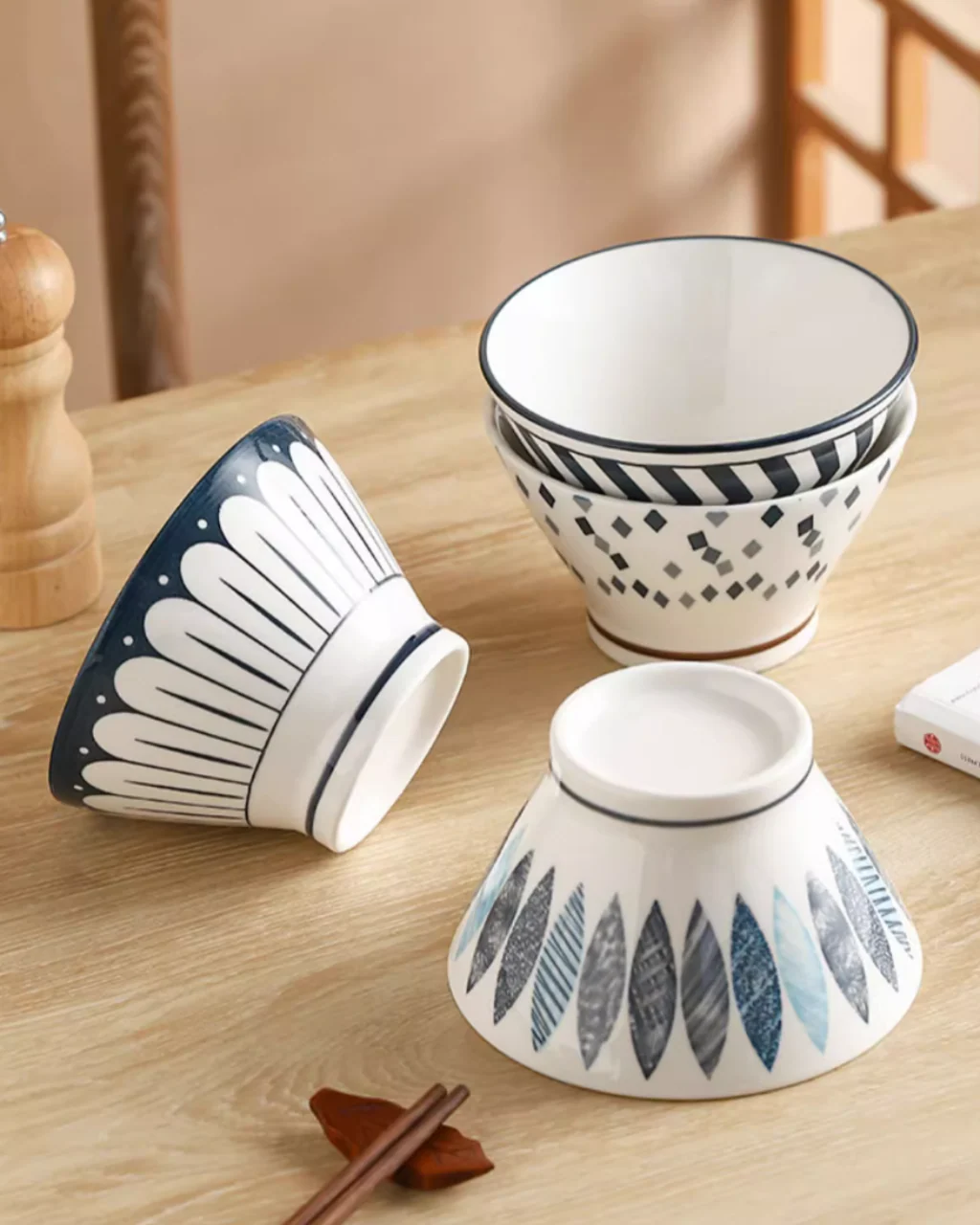 Yashin Underglaze Vintage Cone-Shaped Bowl Set - Image 10