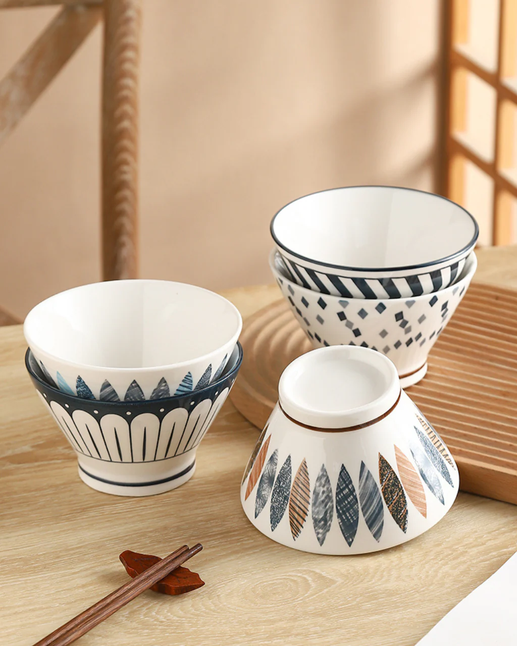 Yashin Underglaze Vintage Cone-Shaped Bowl Set - Image 7